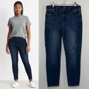 Judy Blue‎ Women’s Relaxed fit Jeans Dark Wash size 30